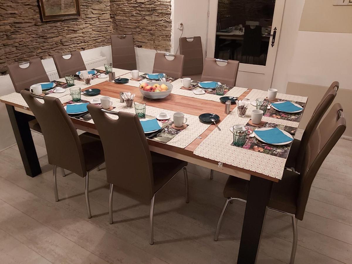La Fermette Blanche Bed and Breakfast Nadrin Εξωτερικό φωτογραφία