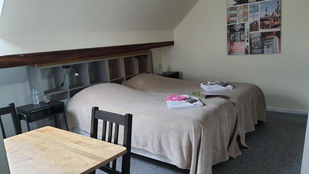 La Fermette Blanche Bed and Breakfast Nadrin Εξωτερικό φωτογραφία